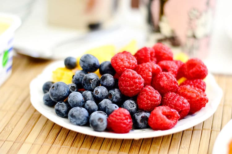 Berries are Essential for the Anti-Cellulite Diet